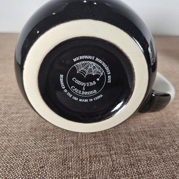 Two Ceramic Skeletons On Motor Scooter Bikes 18 Inch Mugs Cobwebs And Cauldrons - Picture 4 of 9